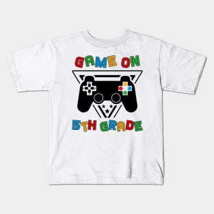 Back To School Game On 5th Grade Funny Gamer Kids Boys Kids T-Shirt